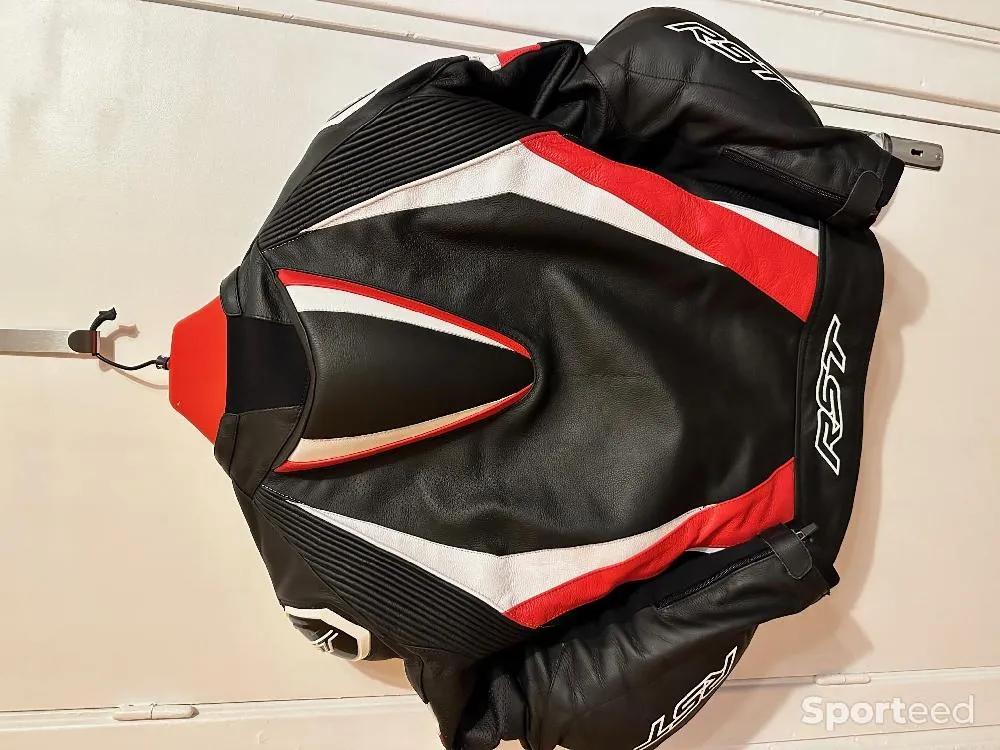 BLOUSON MOTO CUIR RST TRACTECH EVO 4 neuf Ajouté le : 21/10/2023