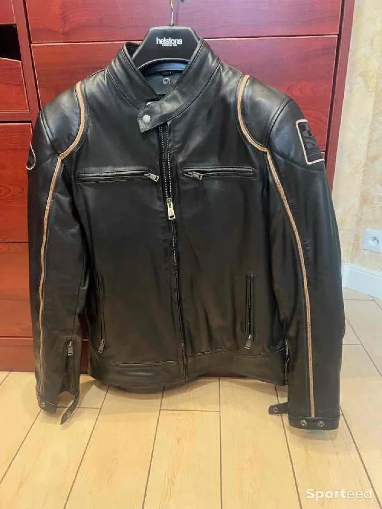 Blouson moto homme HELSTONS neuf Ajouté le : 21/08/2023