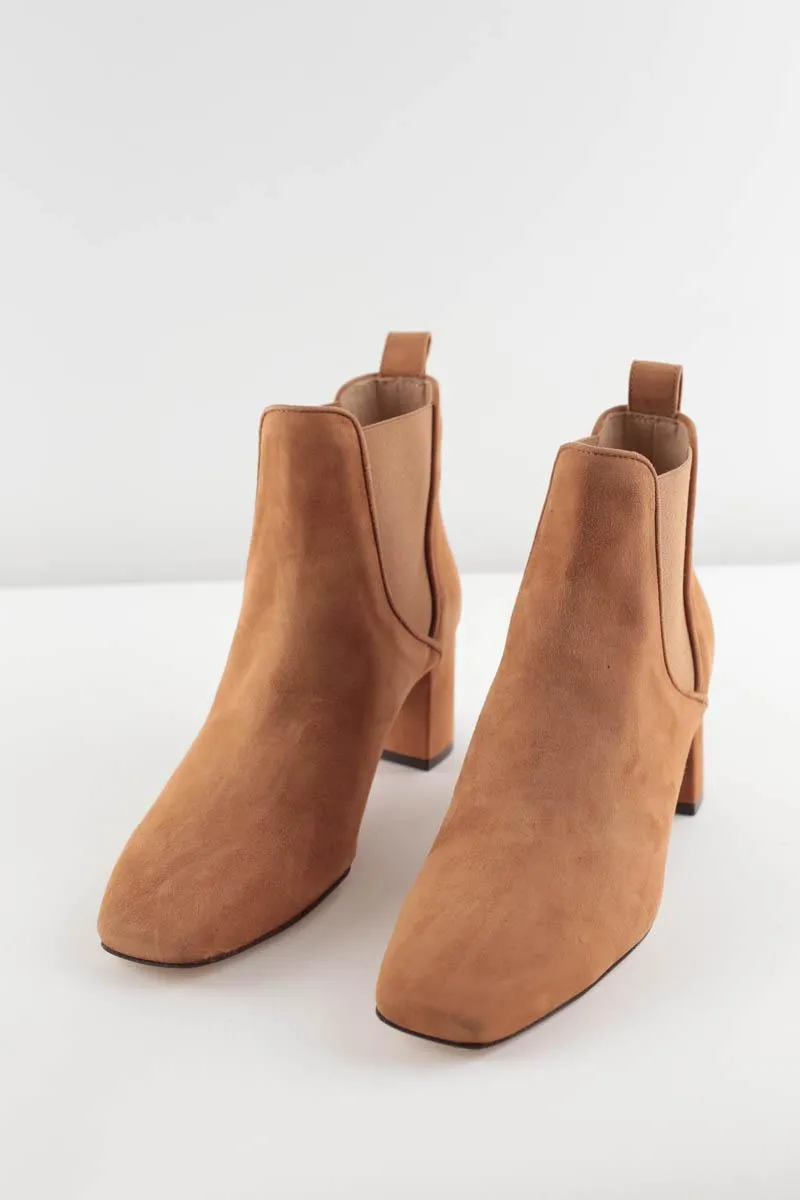 Boots en daim LK Bennett camel. Matière principale daim. Taille 39.