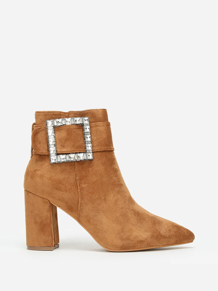 Bottines avec boucle ornée de strass- Camel