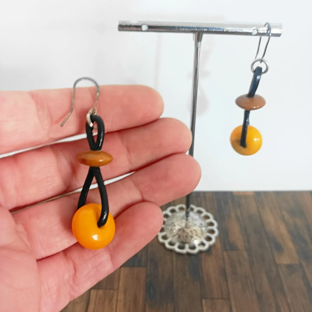 Boucles d'oreilles Enara jaune-orange en ivoire végétal