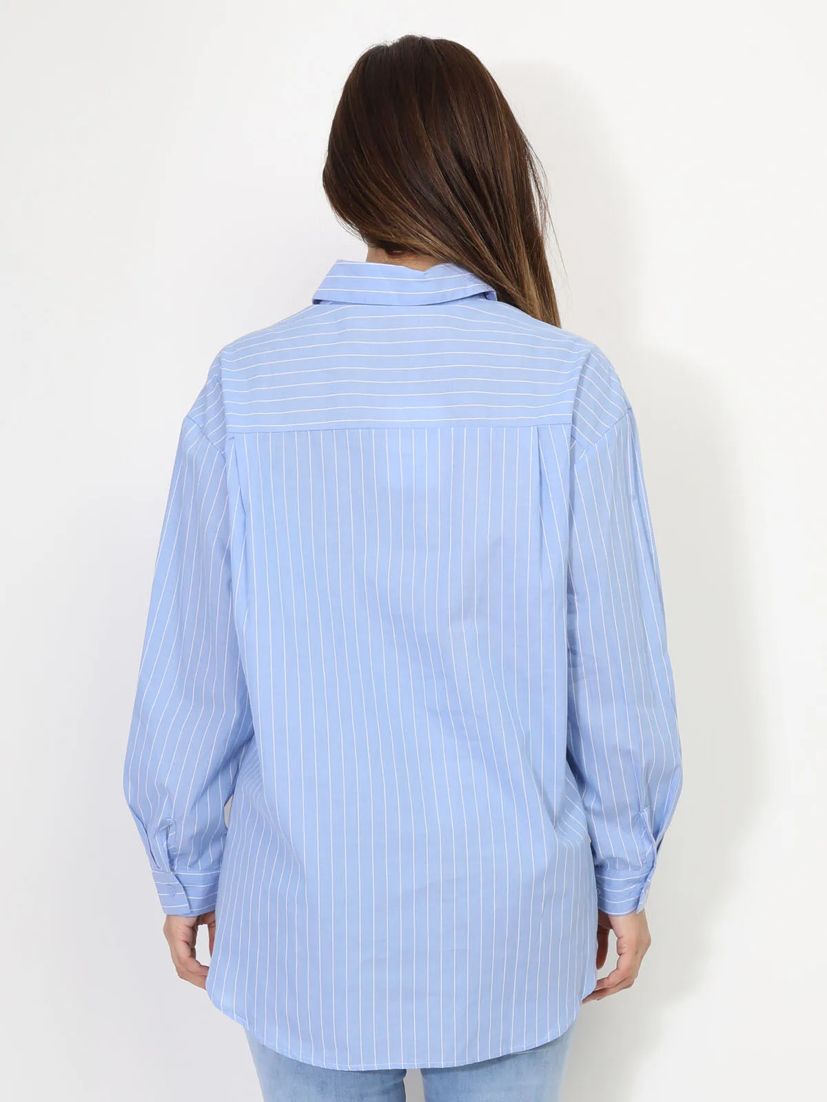 Chemise asymétrique et oversize à rayures- Bleu clair