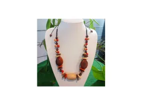 Collier kumba marron-beige-orange en ivoire végétal