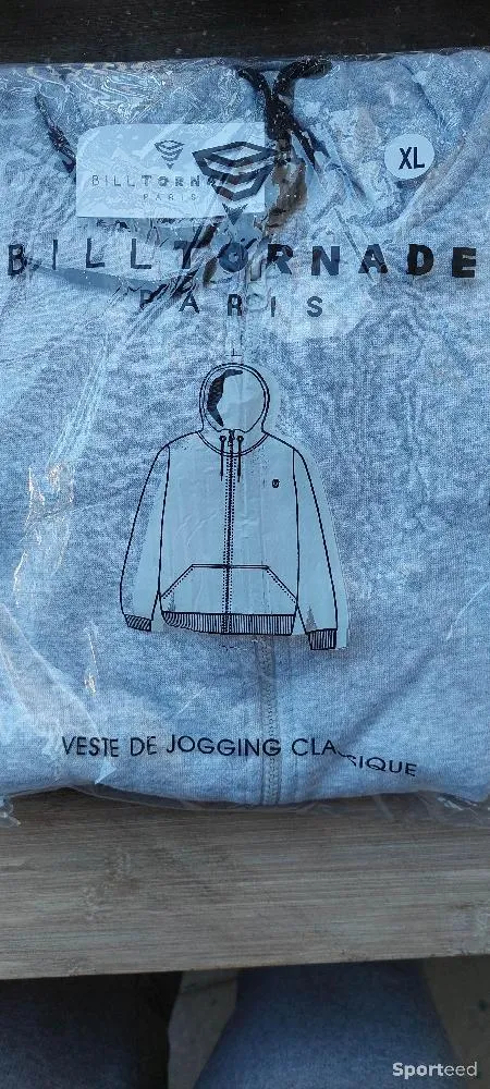 ENSEMBLE JOGGING GRIS BILL TORNADE TAILLE XL neuf Ajouté le : 23/09/2023