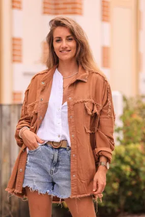 Veste camel en denim souple finitions franges broderie Smile et fleurs au dos